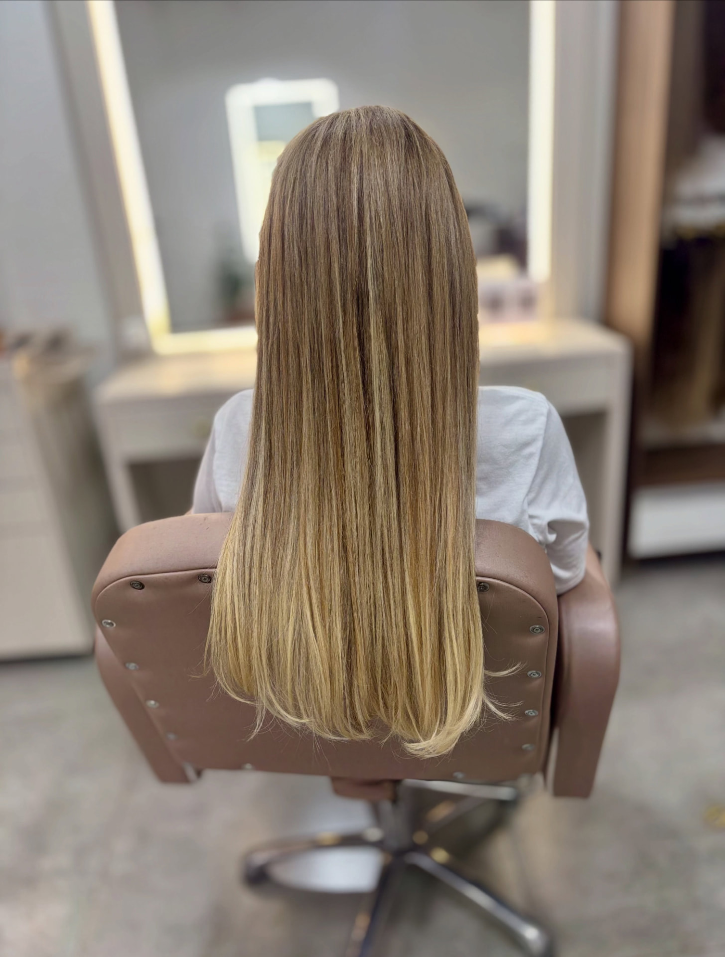 Mega hair loiro natural longo e liso